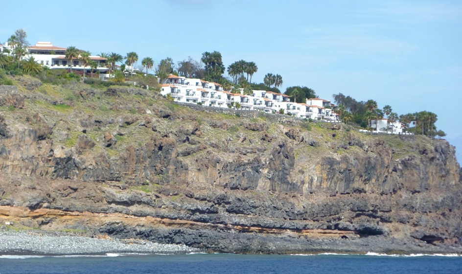 41-hotelli_alhaalta