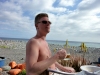 Mit sit ihminen viel tarvitsee?